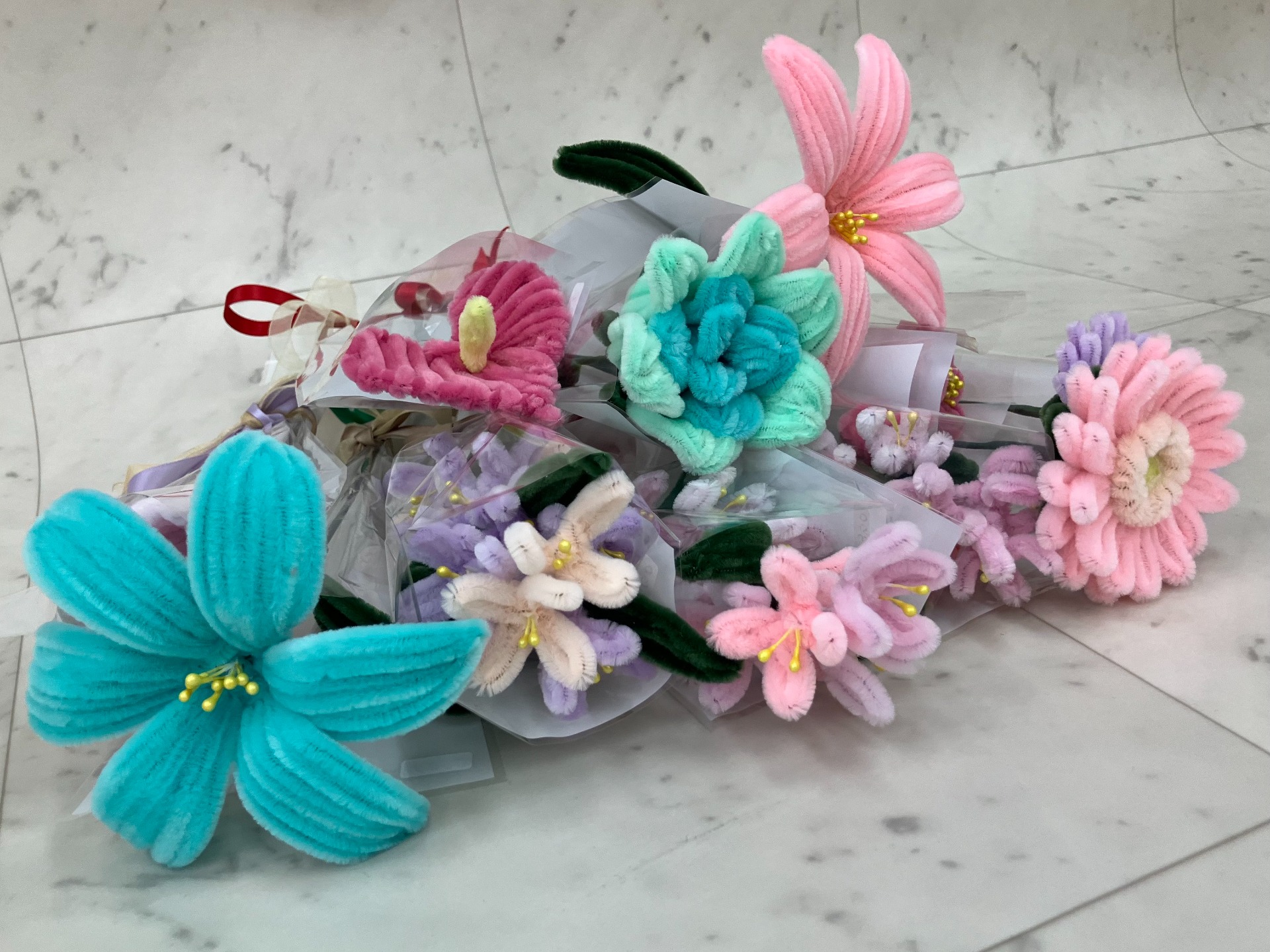 利用者様が作ったモールフラワー